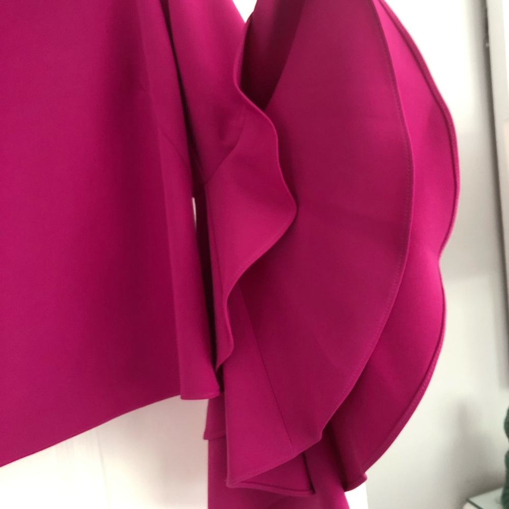 MILLY RUFFLE SLEEVE TOP WITH SIDE BUTTON - Picture 3 of 14